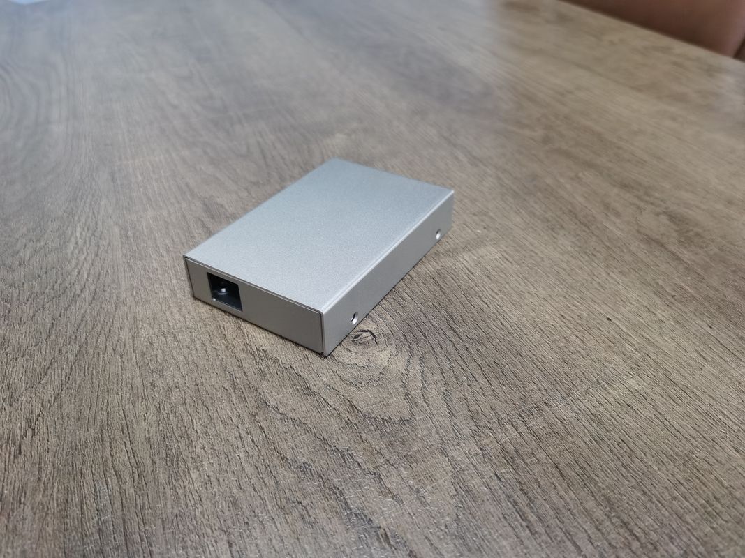 高級 工場価格 新品 レーザー 切断 金属製片 部品 金属製片 折りたたみ 製造