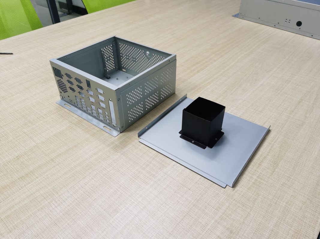 シートメタル IPC シャーシ 折りたたみ ネットワーク キャビネット コンピュータケース ゲーム PC サーバーケース